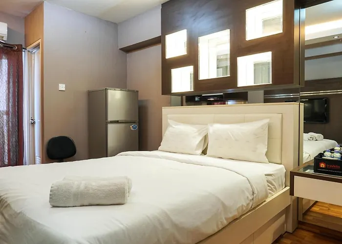 Comfortable Studio @ Green Bay Pluit Apartment By Travelio